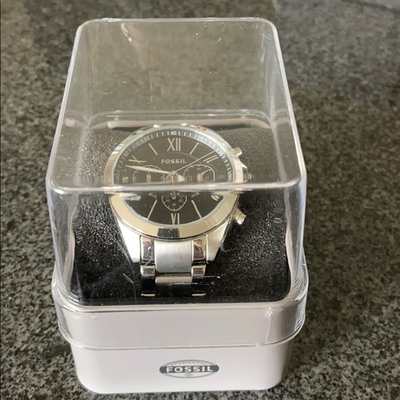 Women’s Fossil Watch - Picture 4 of 4